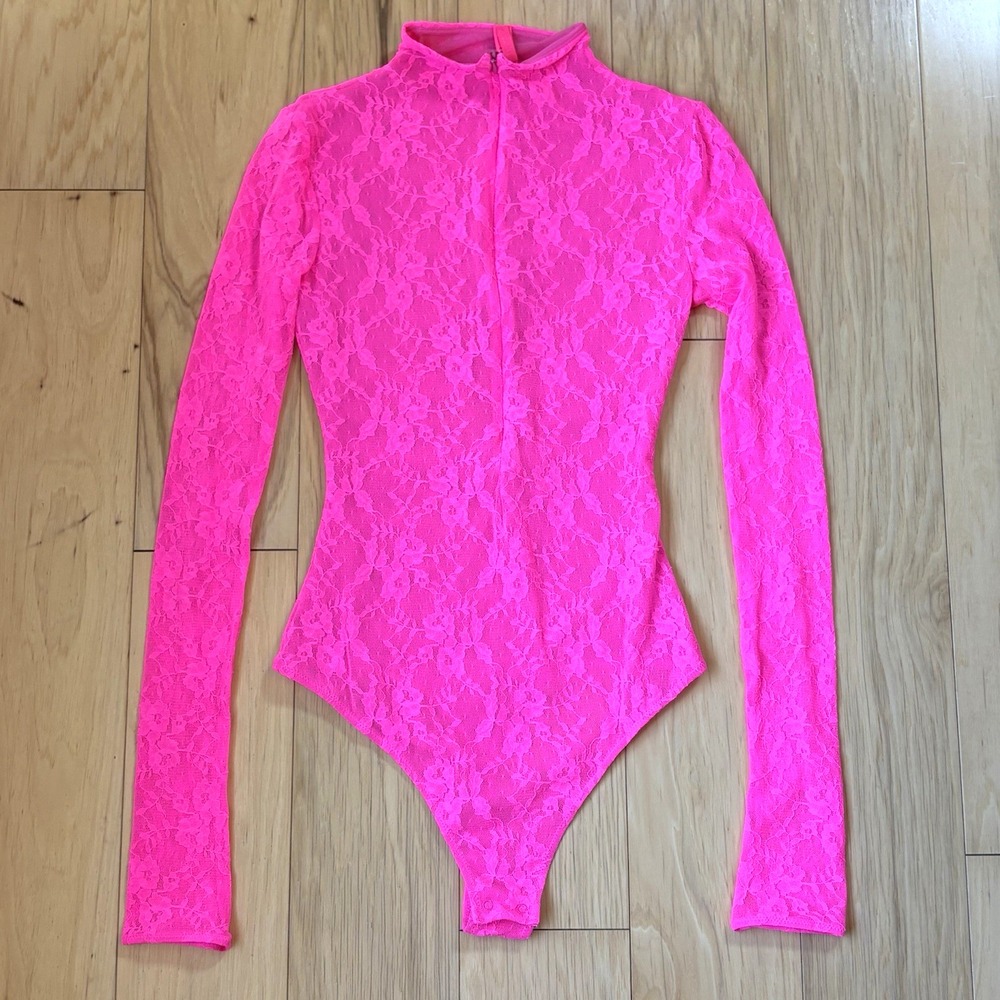 Skims Stretch Lace Lined Long Sleeve Thong Bodysuit Neon Pink Floral Lace Size M